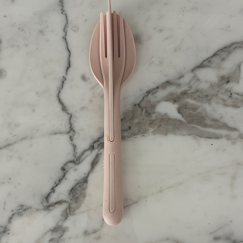 NEW Portable Pink Collapsible Cutlery Set - lunch box or picnic set - Picture 2 of 8